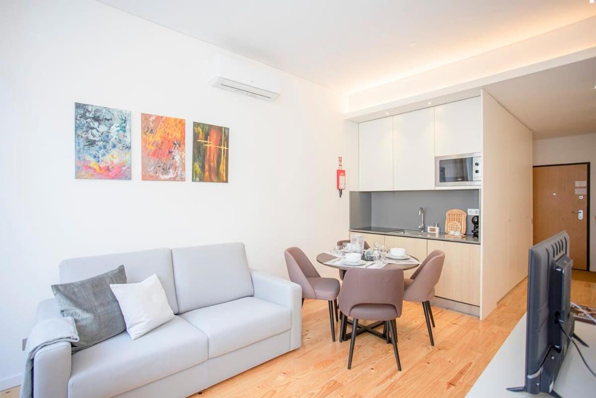 Liiiving In Porto-Mouzinho Residence Apartments Εξωτερικό φωτογραφία